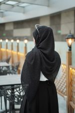 روسری نخ پلیسه مشکی ستاره - Image 2