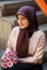 روسری ابریشم ژاکارد قهوه ای کهربا - Image 3