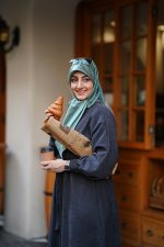 روسری ابریشم ژاکارد سبز ماچا کهربا