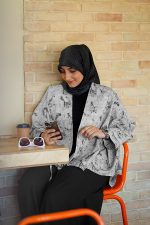 روسری ابریشم ژاکارد ذغالی کهربا