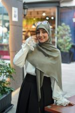 روسری نخ کریستال سبز خاص