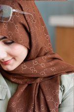 شال کریشه وارداتی قهوه ای روشن لارا - Image 2